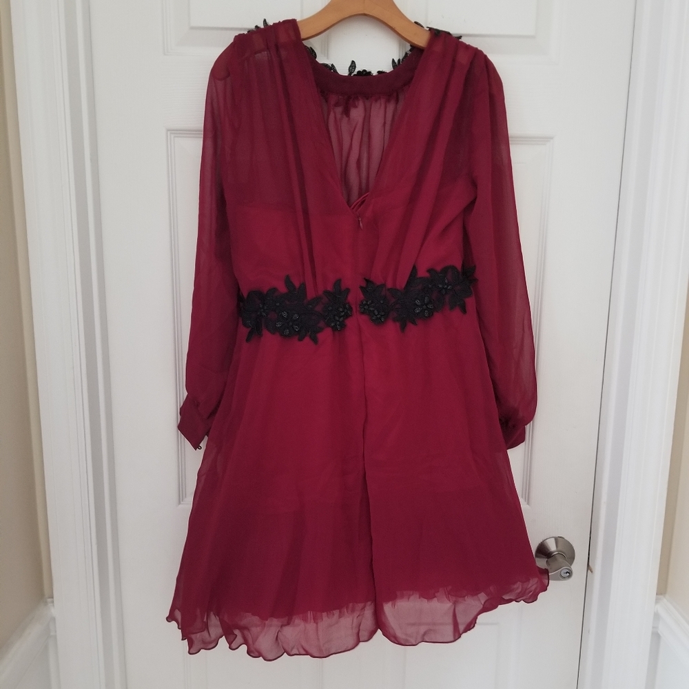 London Dress Company Faye Applique dress - Picture 2 of 8